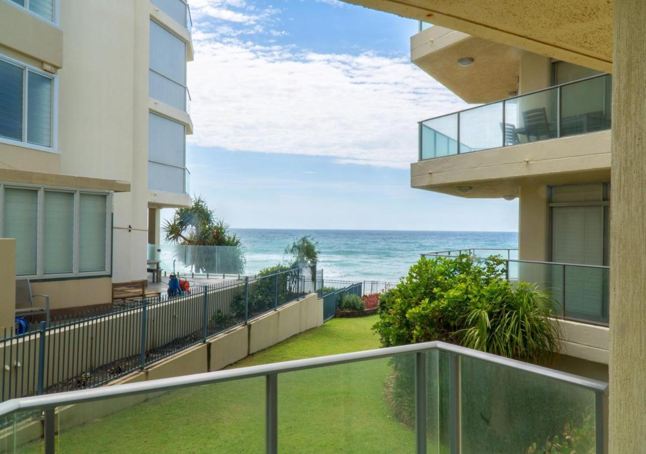 Foreshore Beachfront Apartments Gold Coast Bagian luar foto