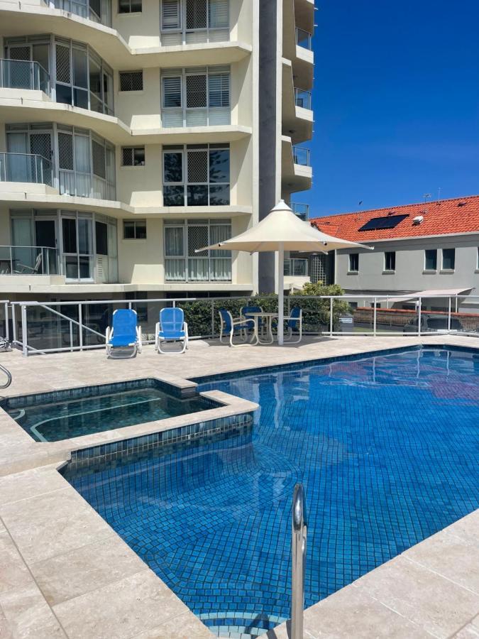 Foreshore Beachfront Apartments Gold Coast Bagian luar foto