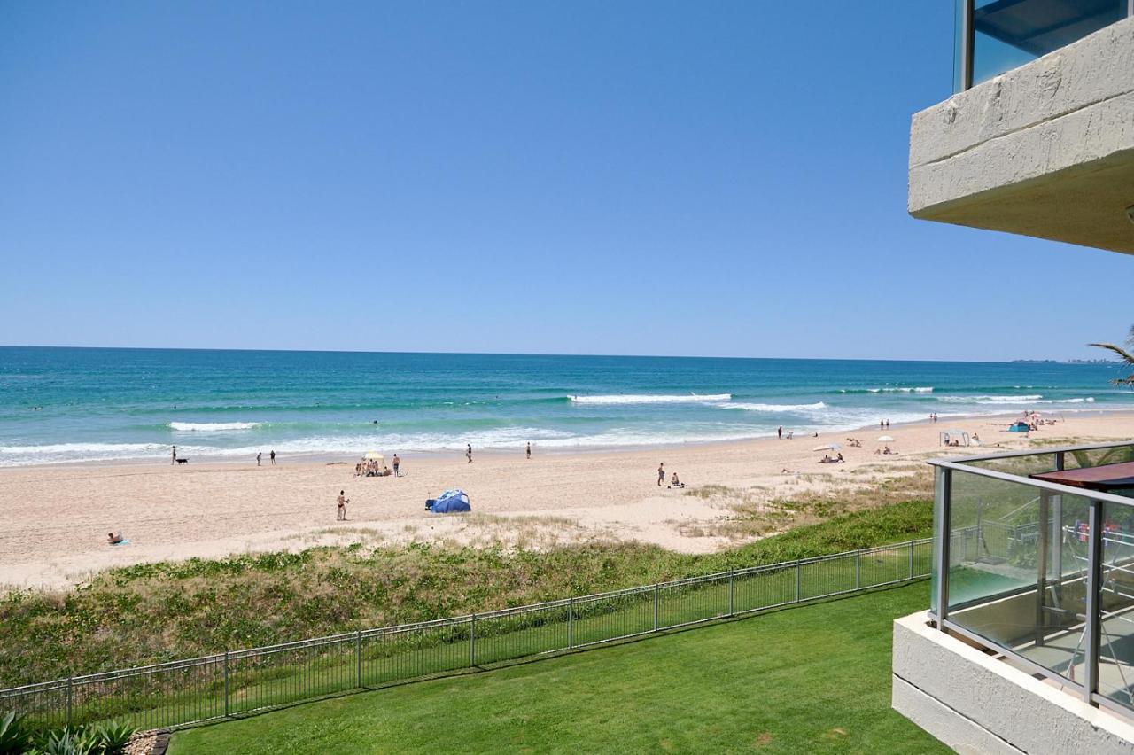 Foreshore Beachfront Apartments Gold Coast Bagian luar foto
