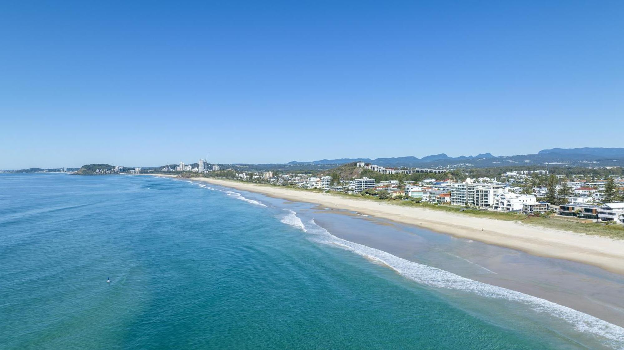 Foreshore Beachfront Apartments Gold Coast Bagian luar foto