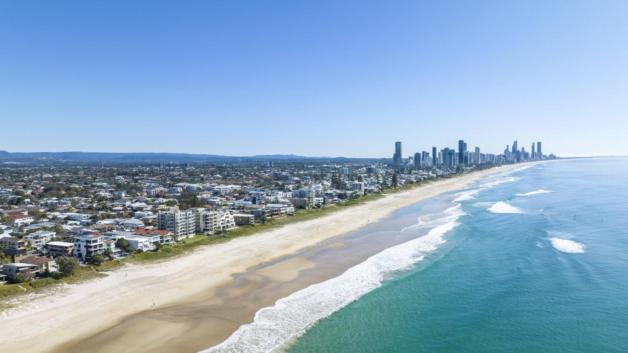 Foreshore Beachfront Apartments Gold Coast Bagian luar foto