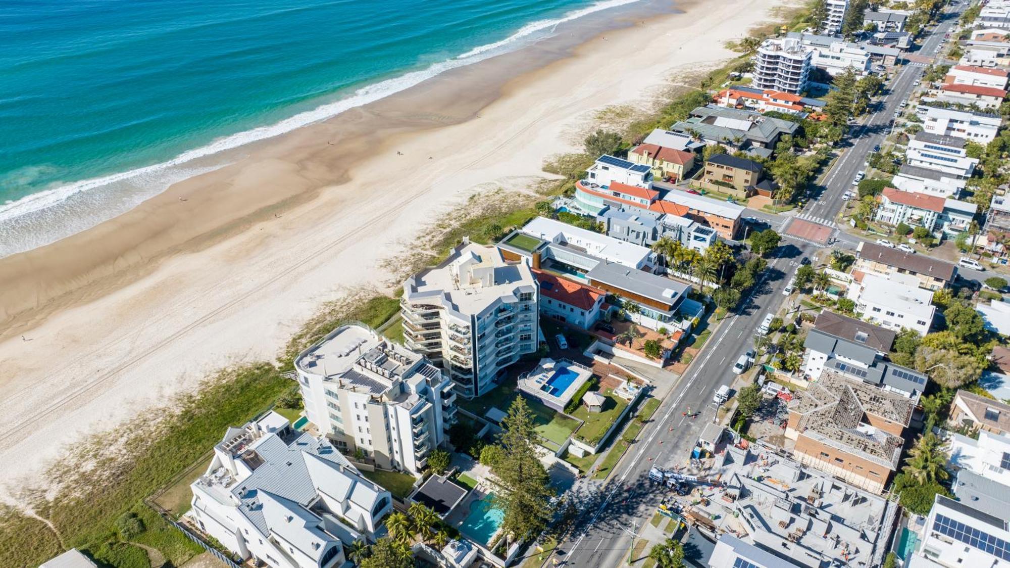 Foreshore Beachfront Apartments Gold Coast Bagian luar foto