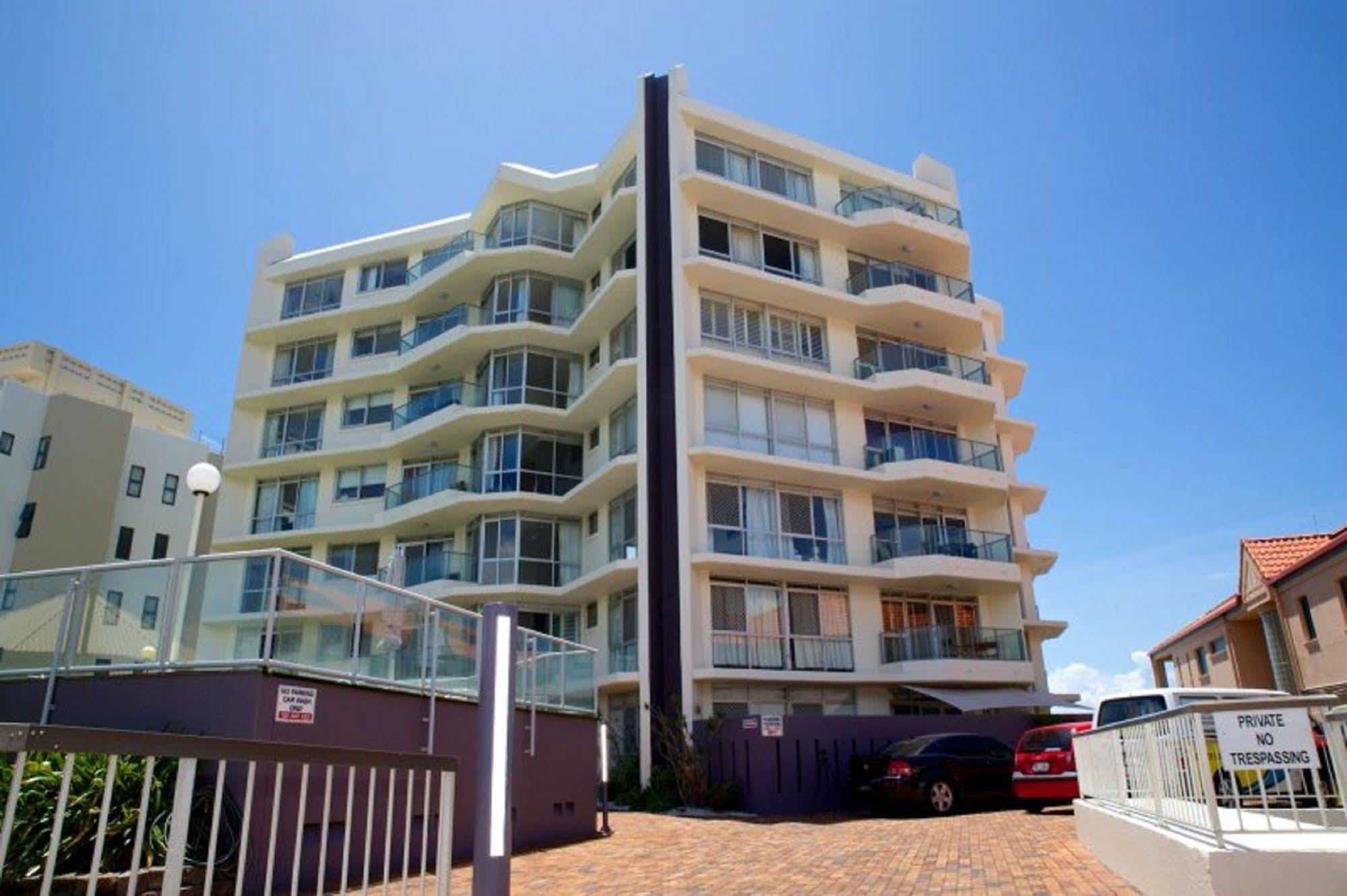 Foreshore Beachfront Apartments Gold Coast Bagian luar foto