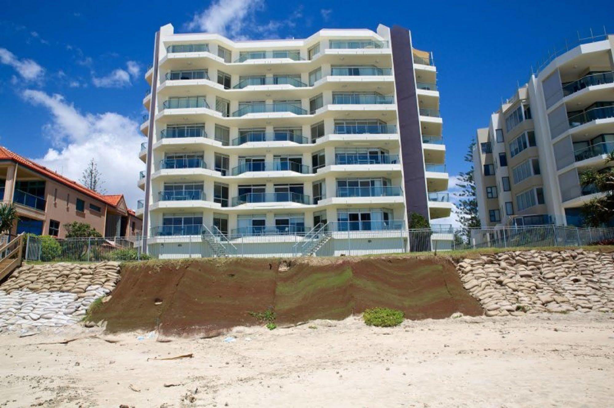 Foreshore Beachfront Apartments Gold Coast Bagian luar foto