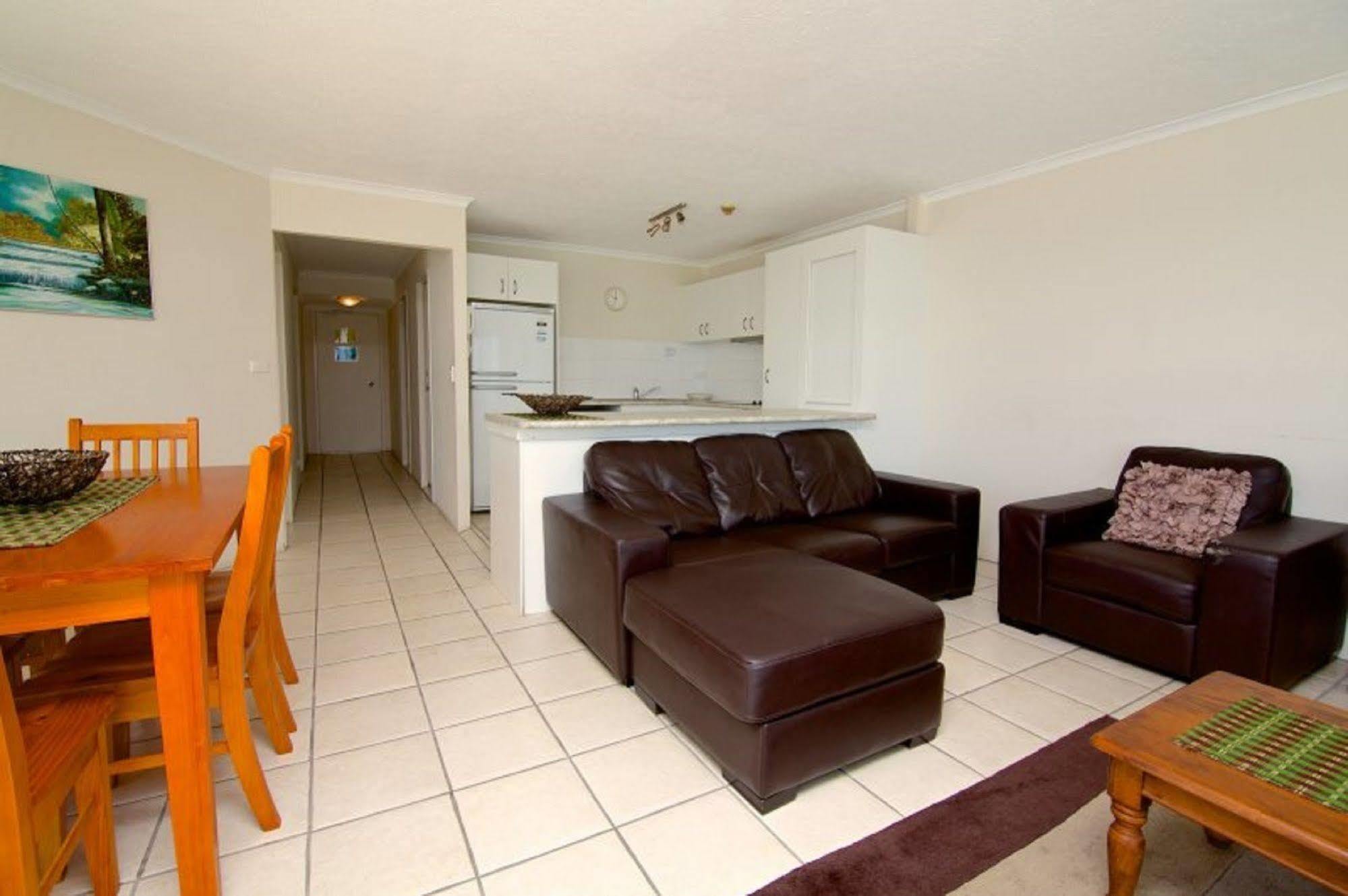 Foreshore Beachfront Apartments Gold Coast Bagian luar foto
