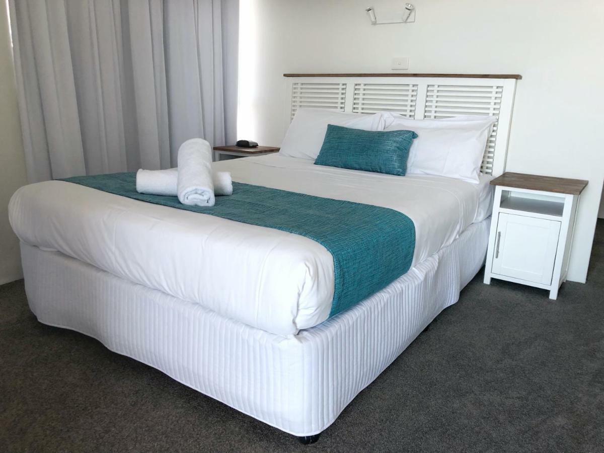 Foreshore Beachfront Apartments Gold Coast Bagian luar foto